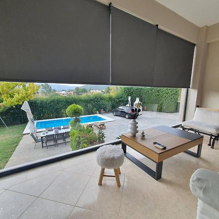 Villa Constangie Marathon  Luaran gambar