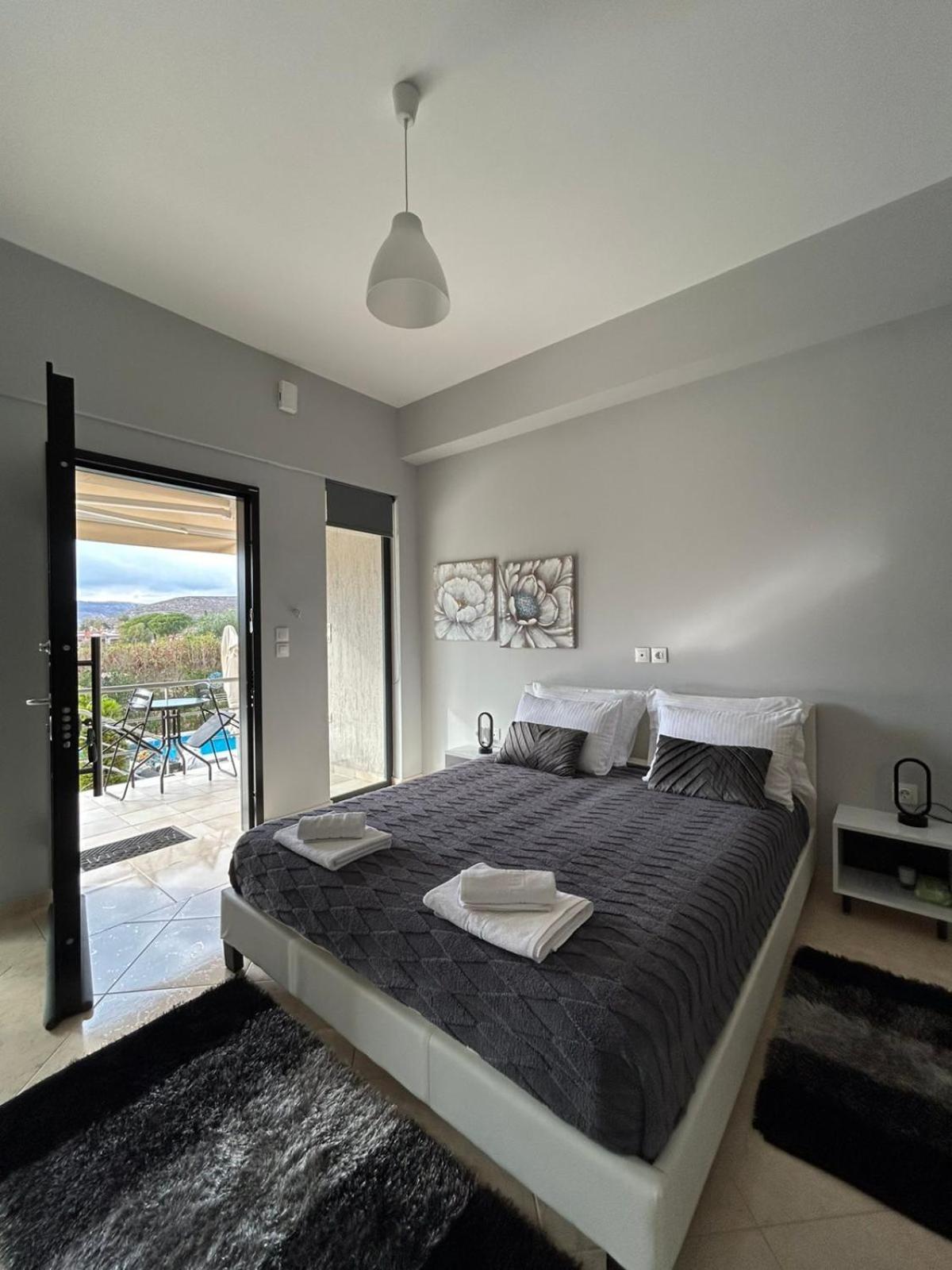 Villa Constangie Marathon  Luaran gambar